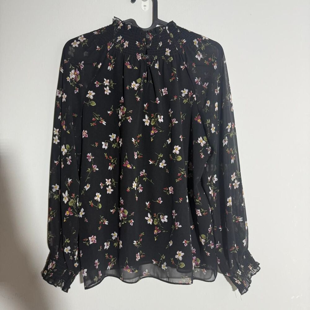Madewell Women's Smocked Mockneck Top | Backyard blooms| Size XS - Picture 9 of 9